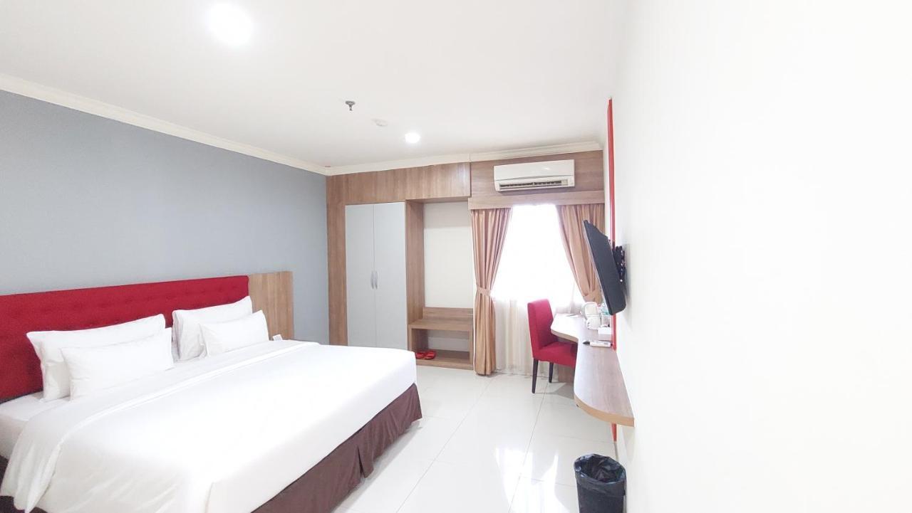 Moritz Hotel Rsab Harapan Kita Jakarta Exteriör bild