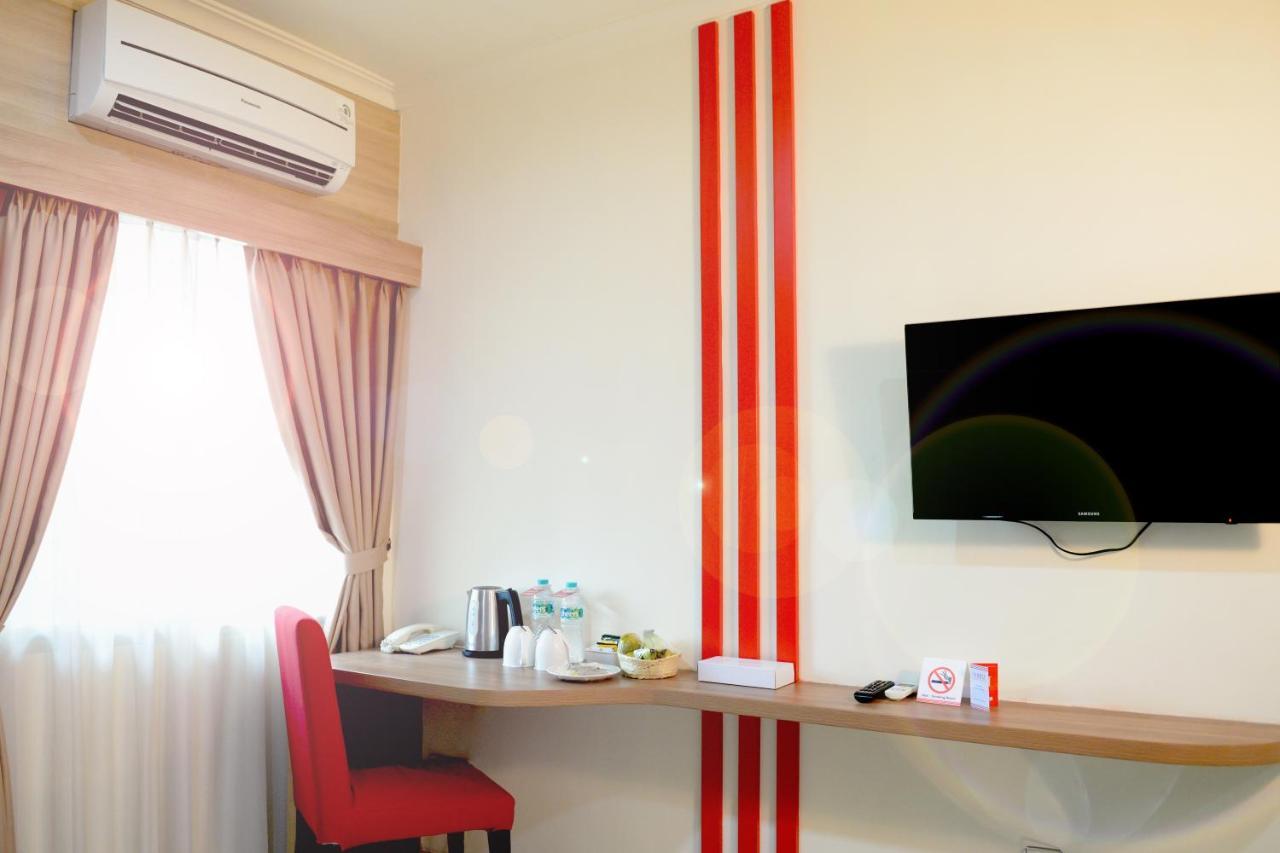 Moritz Hotel Rsab Harapan Kita Jakarta Exteriör bild